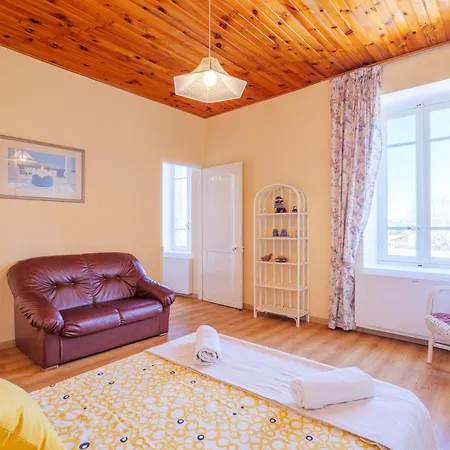 Le Chant Des Oiseaux Appartement Pradons